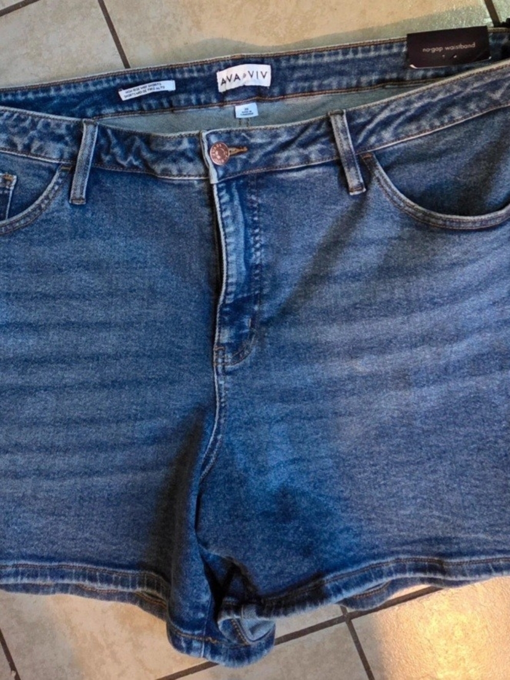 Ava & Viv High Rise Midi Denim Shorts – Size 20